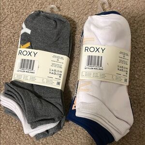 Roxy women’s Athletic Socks - multi colored & logo 2 set of 5- 10 pairs. Low cut